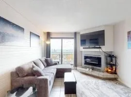 Snow Ghost Inn 220 by Okanagan Premier