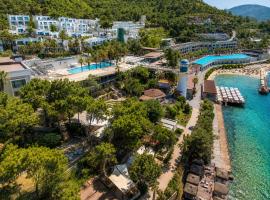 Blue Dreams Resort Bodrum - Aquapark & Ultra All Inclusive，位于托尔巴的酒店