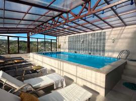 Hotel Legiandro Surami，位于Surami的酒店