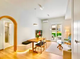 Spacious 65m 2BR Apartment near Marina Zeas