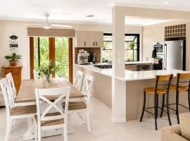 William's on William - Stylish 2 Bedroom Haven
