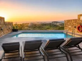Luxury Apartment with Private Pool