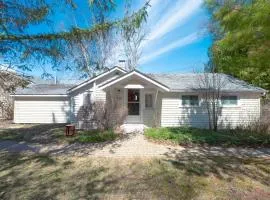 146 Peaceful 3BR Lakeside Retreat for Families