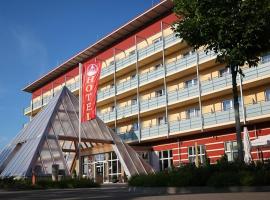 Kurhotel Pyramide Bad Windsheim，位于巴特温茨海姆的酒店