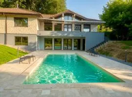 Breite Privée Forest and Pool Retreat