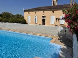 Grand gîte de 13 personnes avec piscine privée