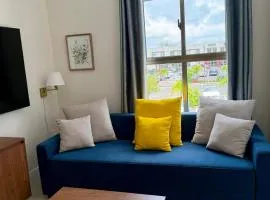 The Weekender at One West Near Airport & Beaches