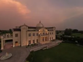 Rajwada Hotel and Resort