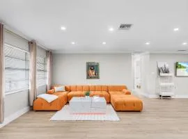 Modern Luxury Private Bedrooms near Bell Tower