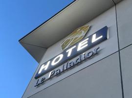 Hôtel Le Palladior Voiron，位于瓦龙的酒店