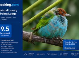 Natural Luxury Birding Lodge - Premium Birdwatching near Cali，位于Dagua的酒店