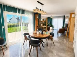 MARYPRATJOULOU Chambres d'hôtes- salle de bain privative- spacieux calme- GR34- bord de mer d'IROISE- Petit déjeuner compris PAIEMENT UNIQUEMENT SUR PLACE , ESPECES ,CB
