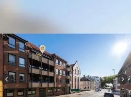 Kristiansand city center sea side luxury appartment one room double bed abc breakfast