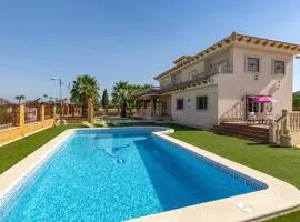 Real Dream Villa by Fidalsa