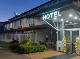 斯罗斯酒店