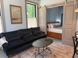 Bellflower - Cozy One Bedroom Villa at Petite Acres