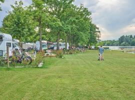 Lido Verbano Camping Village，位于卡斯泰莱托索普拉蒂奇诺的酒店