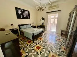 Spacious Room in Traditional Maltese Townhouse