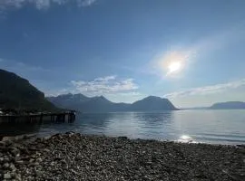 Hundeidvik Fjord Retreat - Fjord Panorama