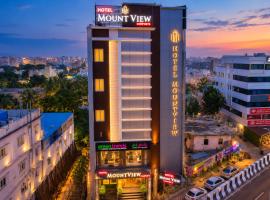 Hotel MountView Comforts，位于蒂鲁帕蒂的酒店