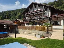 Pension Monteneu