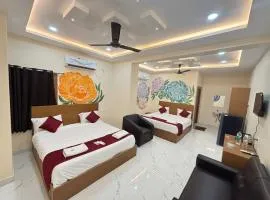 Jay & Jas Hotel