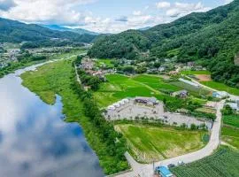 Gapyeong JY Camping Caravan