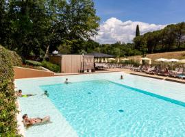hu Firenze Certosa camping in town，位于因普鲁内塔的酒店