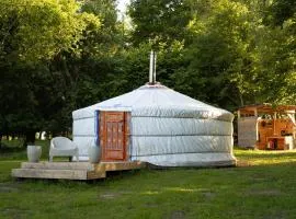 Countryside yurt near Tõrva