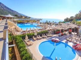 Orka Sunlife Resort Hotel and Aquapark，位于厄吕代尼兹的酒店