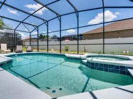 22 Mi to Disney: Kissimmee Home w/ Pool & Hot Tub