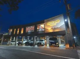 Highland Nest