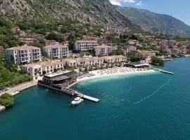 Kotor Bay Villas by Huma