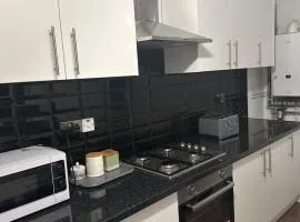 Lawson house Tv with Sky sports close to beach, football stadium, town centre