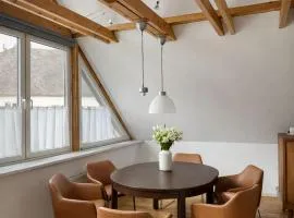 Bright apartment with large terrace & view of Krems