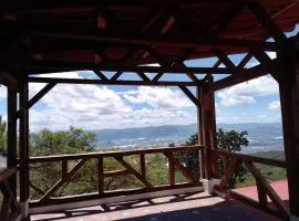 Off-grid mountain house with a view La Manchoza