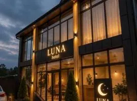 Luna