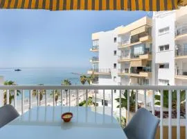 Apartment Overlooking the Beach