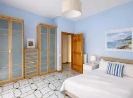 Sorrento Home Pool family BIG appartament in Sorrento center
