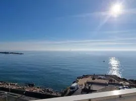 LE MARTY 53 Un Balcon sur la Mer Centre Historique