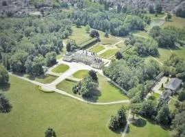 Les dépendances du château de Craon