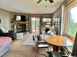 Lutsen Mtn Ski-In/Ski-Out Studio | Lake & Mtn View