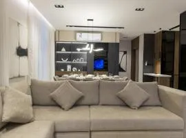 Luxury 3-Bedroom Free Parking Smart TV