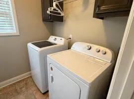 3BR Retreat I-75 Nearby Drive to Wild Adventures