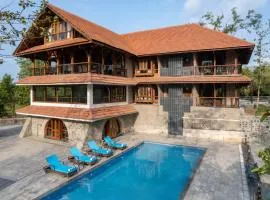 SaffronStays Vedika Heritage Dewan Room