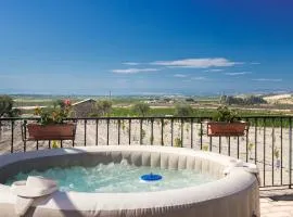 Oasi Orange Villa with Jacuzzi
