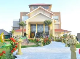 7 Seasons resort & Spa