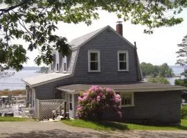Dog-friendly, bayfront home - gorgeous ocean views, private balcony & fireplace