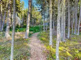Open and spacious riverfront retreat, dog-friendly