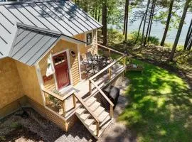 Waterfront Cottage in Maine | Seegar Camp, Sunny 2